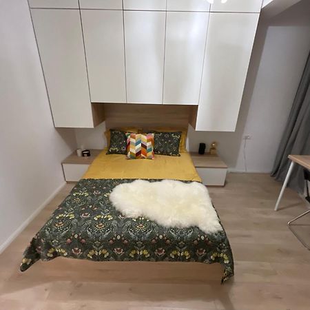 Radium Luxury Apartment Palace Boekarest Buitenkant foto
